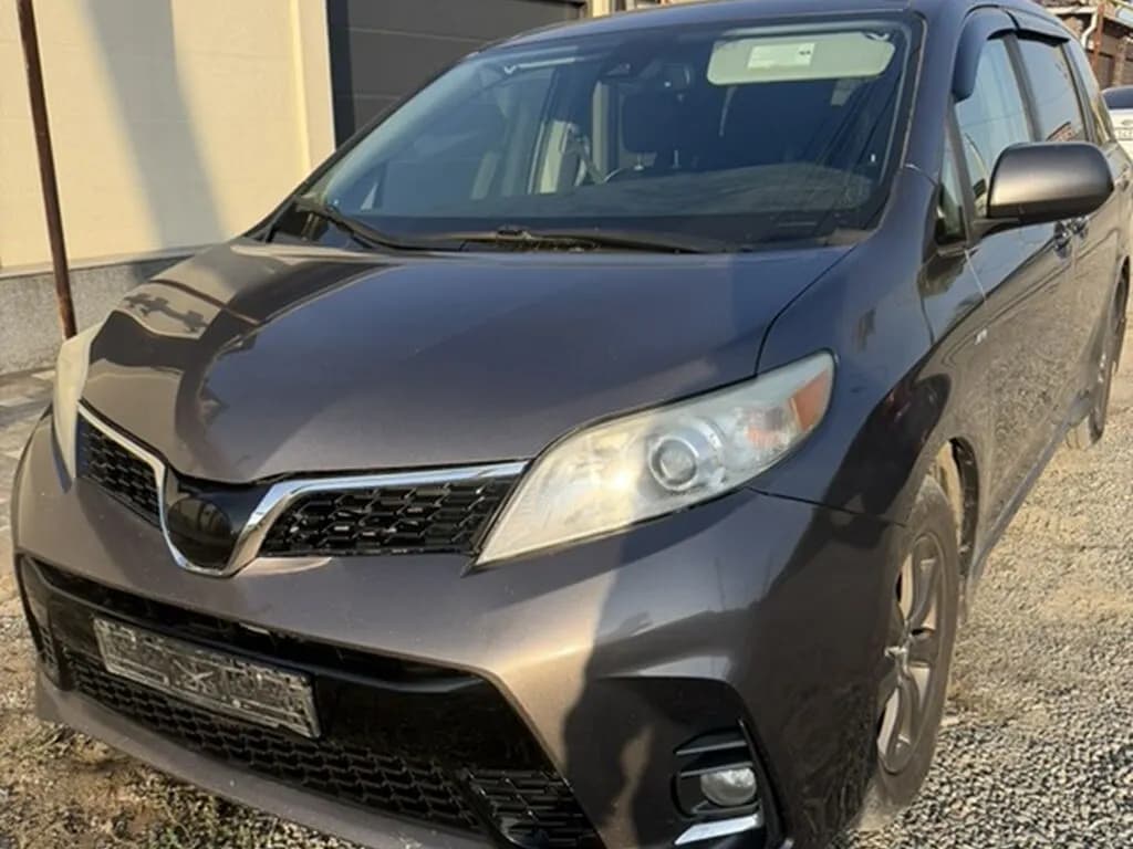 Toyota Sienna, 2019, Бишкек