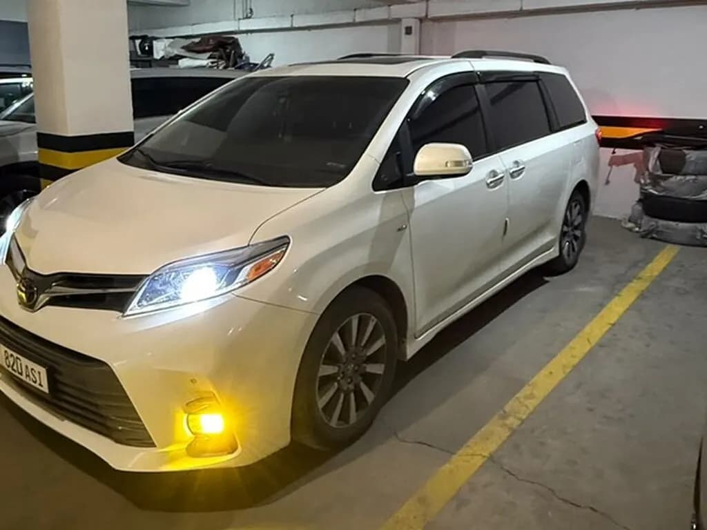 Toyota Sienna, 2018, Бишкек