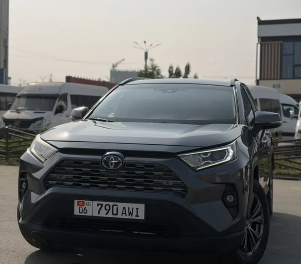 Toyota RAV4, 2022, Ош