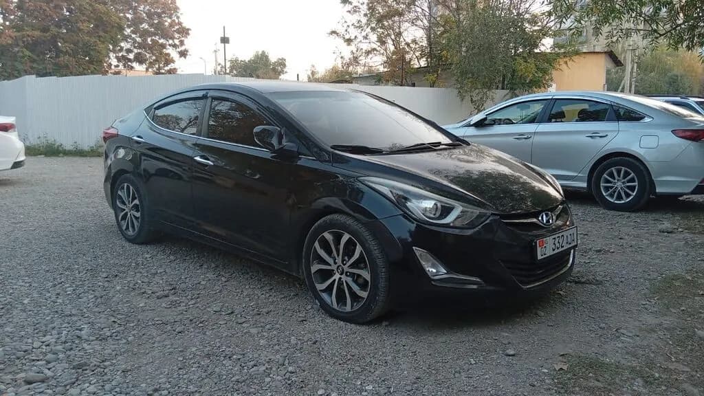 Hyundai Elantra, 2016, Ош