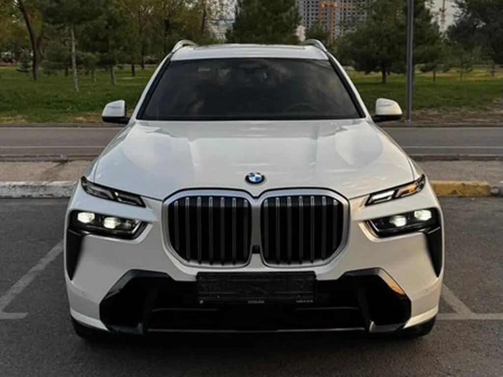 BMW X7, 2023
