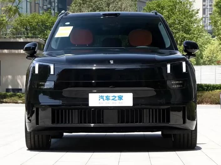 Lynk & Co 900 1.5hyb AT 4WD, 2026, Китай