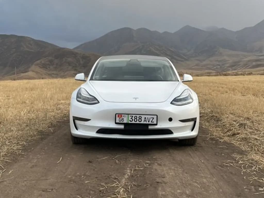 Tesla Model 3, 2020, Бишкек