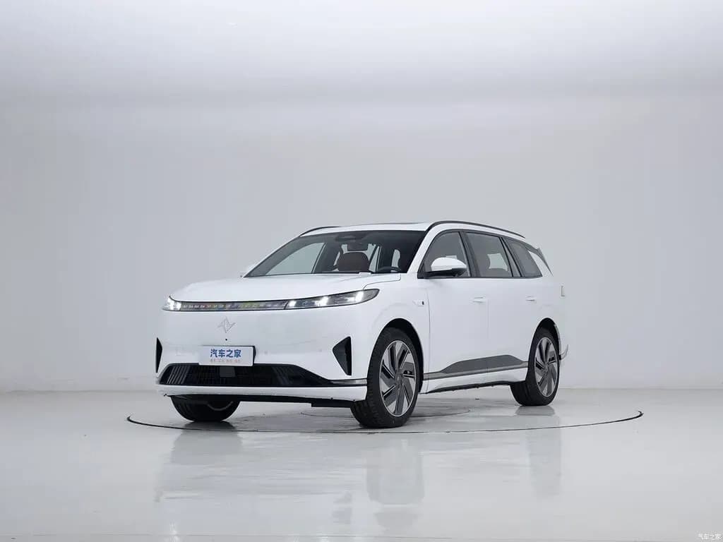 Dongfeng eπ 008, 2025, Бишкек
