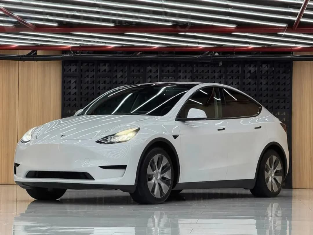 Tesla Model Y, 2023, Бишкек