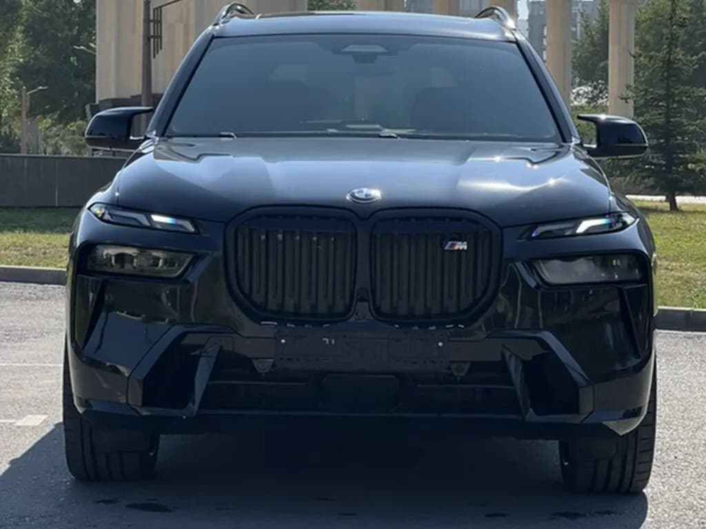 BMW X7, 2023, Бишкек