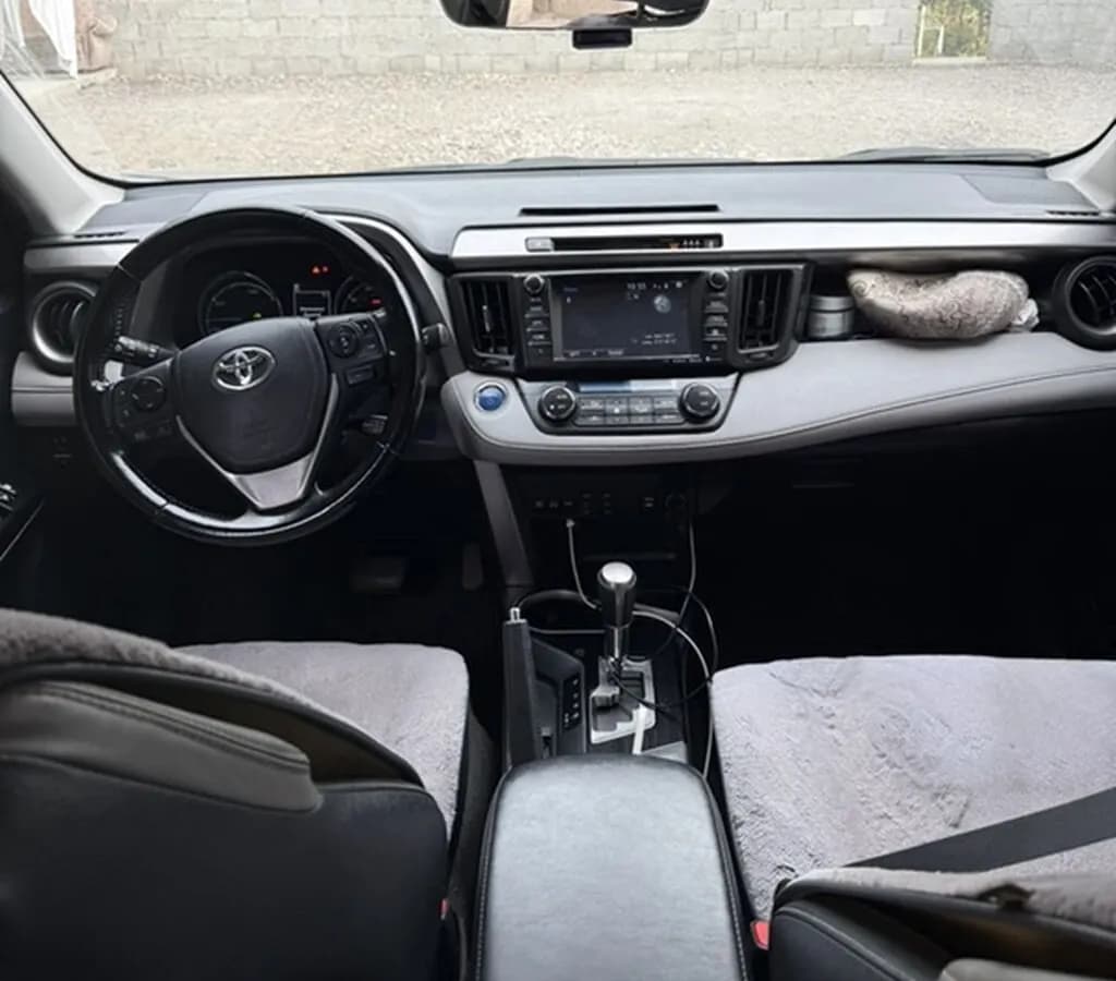 Toyota RAV4, 2018, Unknown