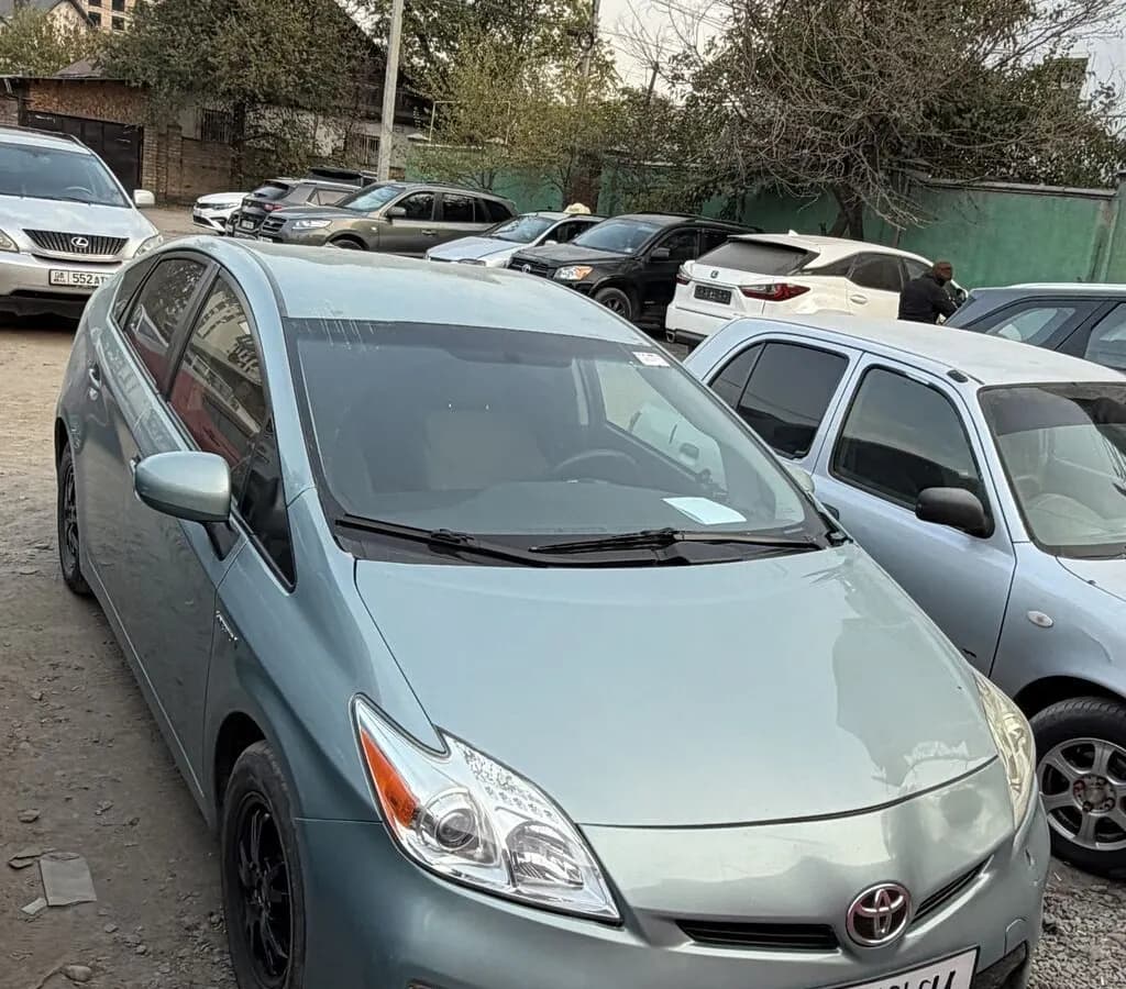 Toyota Prius, 2015, Бишкек