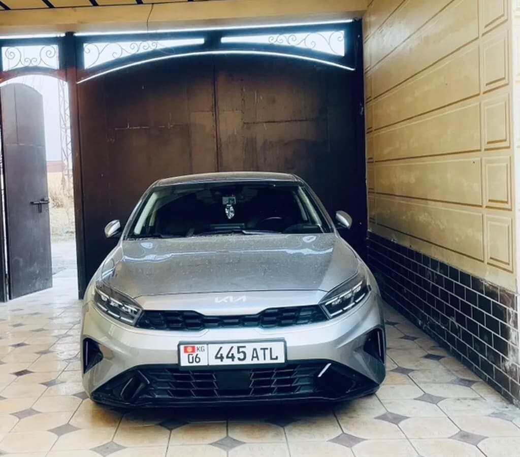 Kia Cerato, 2022, Кара-Суу
