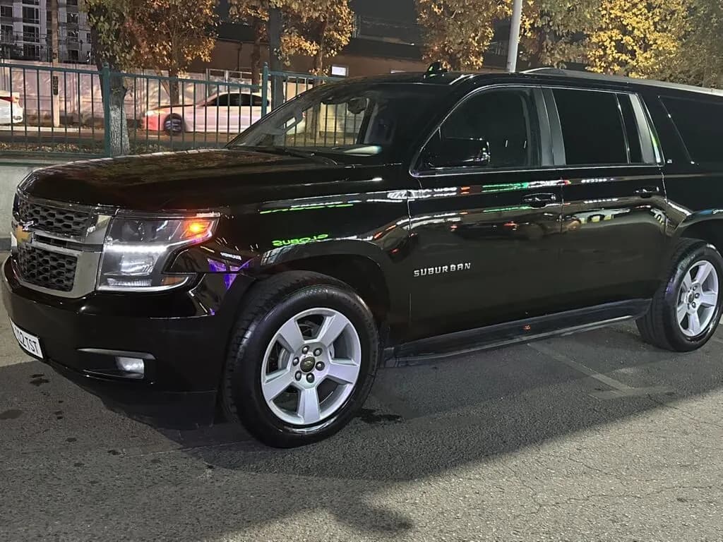 Chevrolet Suburban, 2017