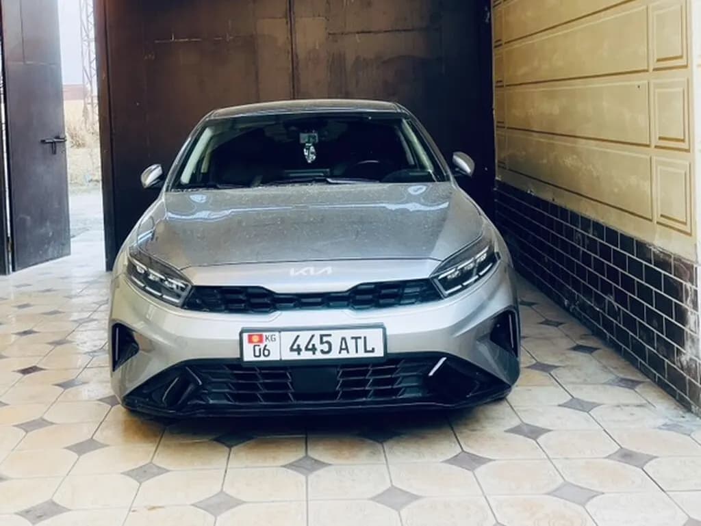 Kia Cerato, 2022, Кара-Суу