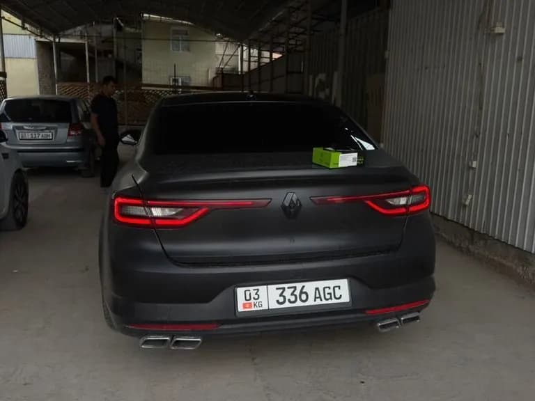 Renault SM6, 2016, Unknown
