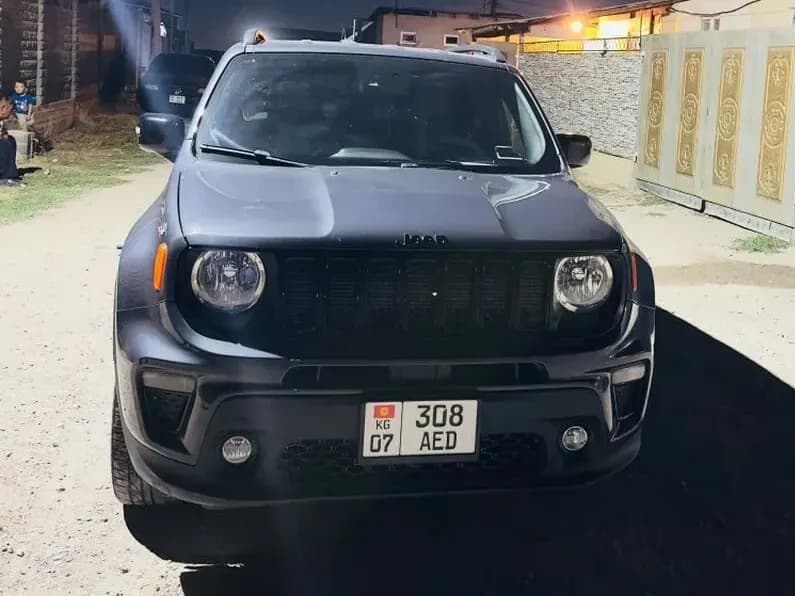 Jeep Renegade, 2022, Талас