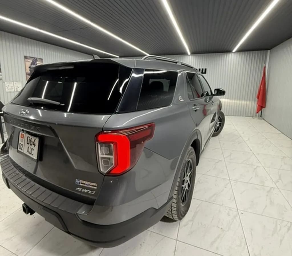 Ford Explorer, 2022, Ош
