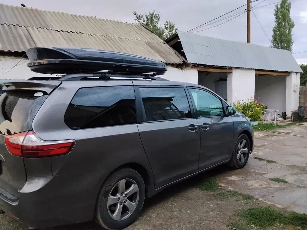 Toyota Sienna, 2016, Unknown