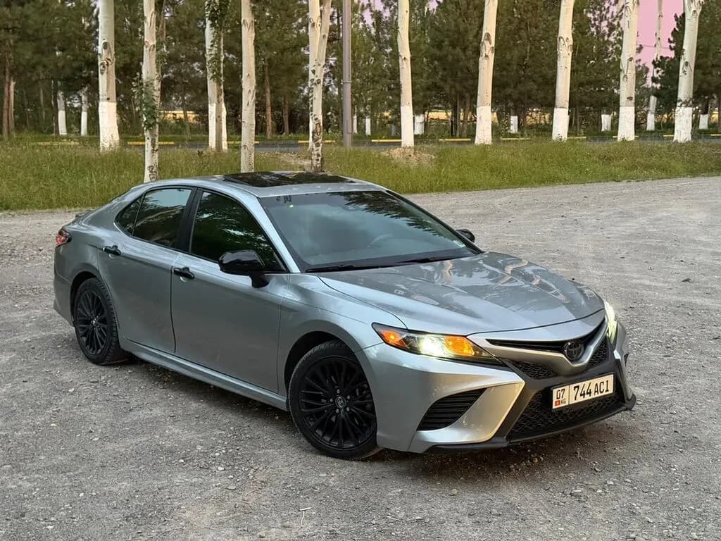 Toyota Camry, 2018