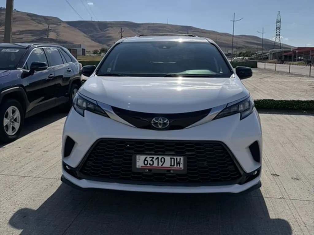 Toyota Sienna, 2022, Бишкек