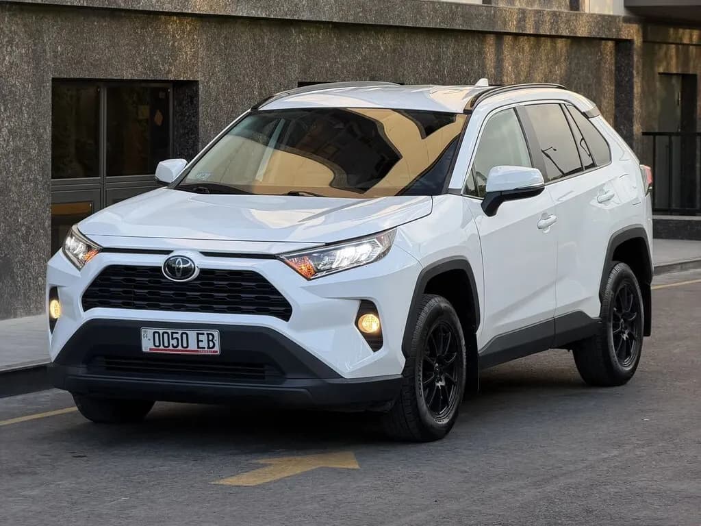 Toyota RAV4, 2020, Бишкек
