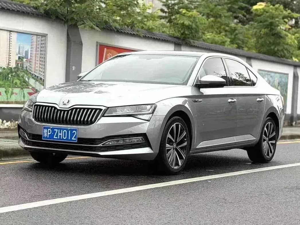 Skoda Superb, 2022, Китай