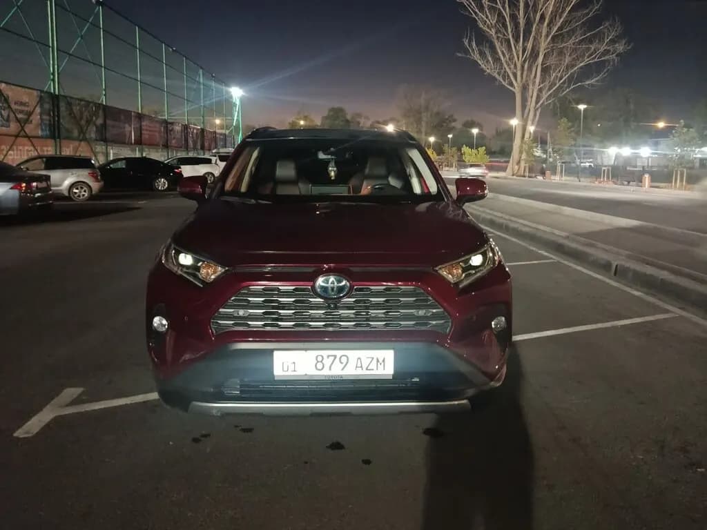Toyota RAV4, 2019, Бишкек
