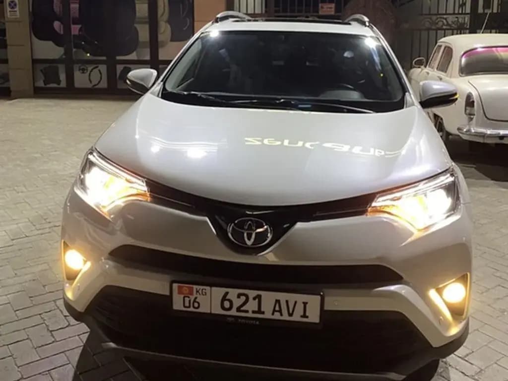 Toyota RAV4, 2018, Ош
