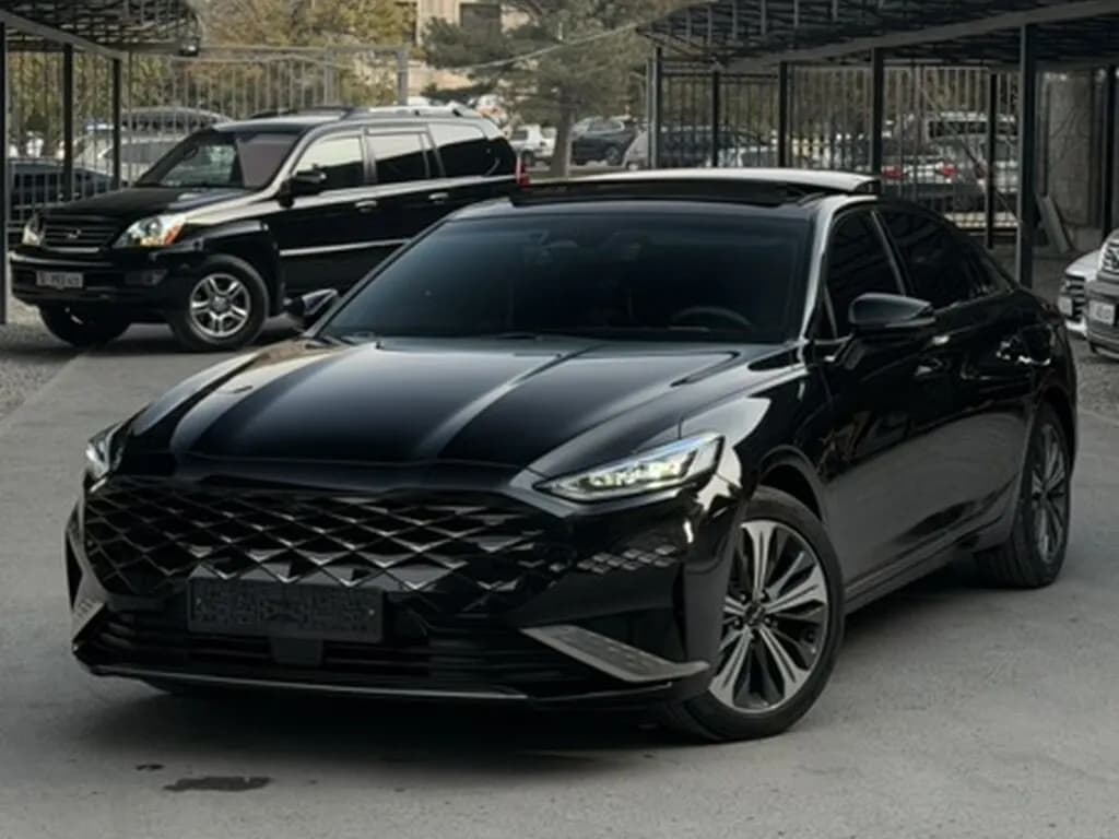 Kia K8, 2022