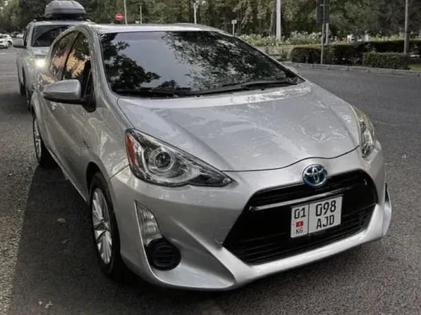 Toyota Prius c, 2015, Бишкек