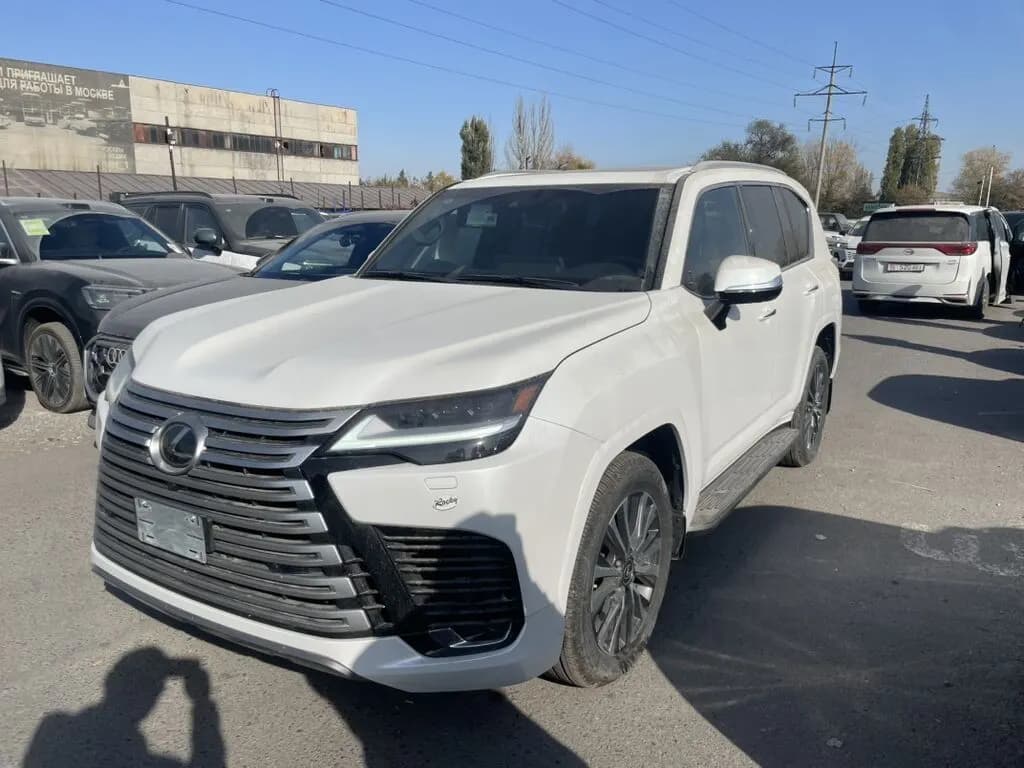 Lexus LX, 2023