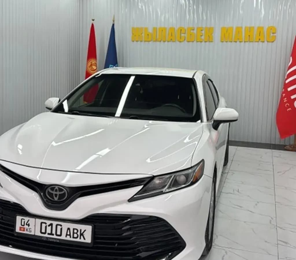 Toyota Camry, 2017, Сузак