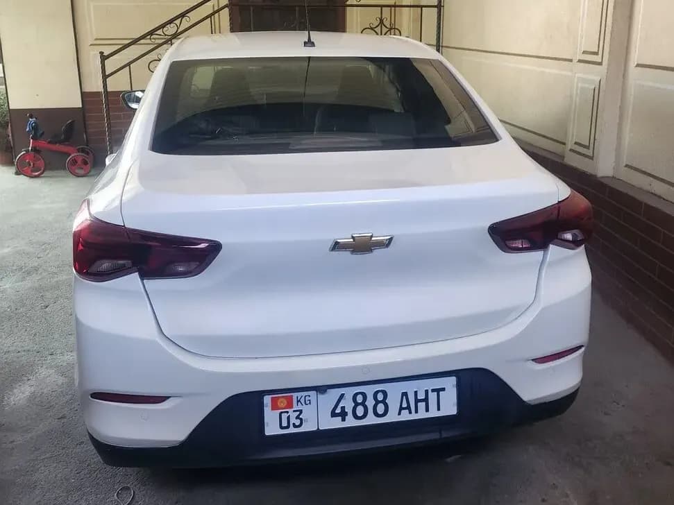 Chevrolet Onix, 2022, Сузак
