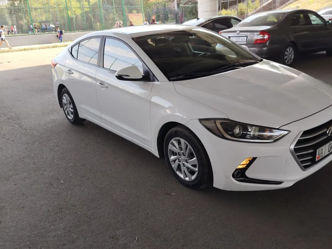 Hyundai Avante, 2018, Ош
