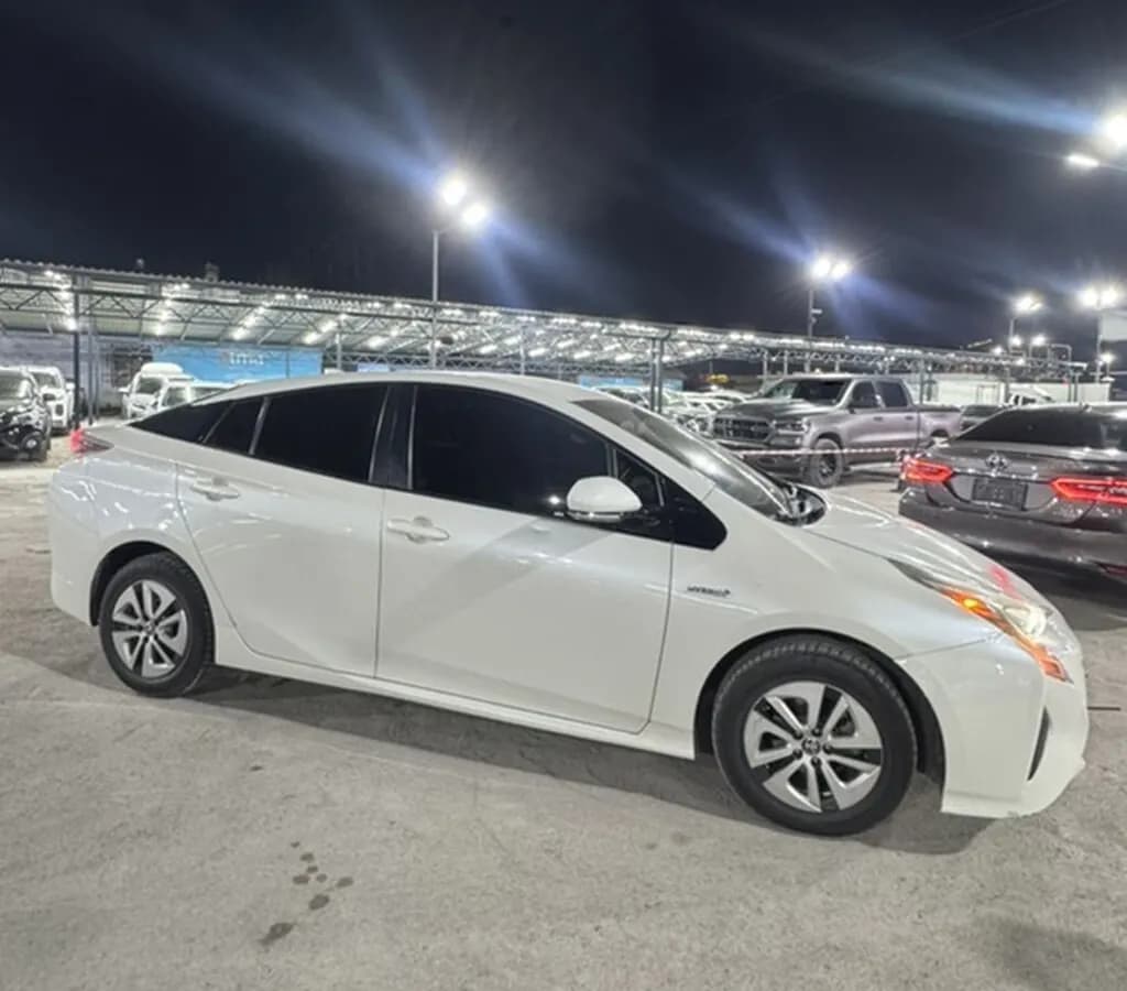 Toyota Prius, 2016, Бишкек