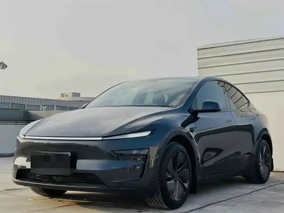 Tesla Model Y, 2025, Бишкек