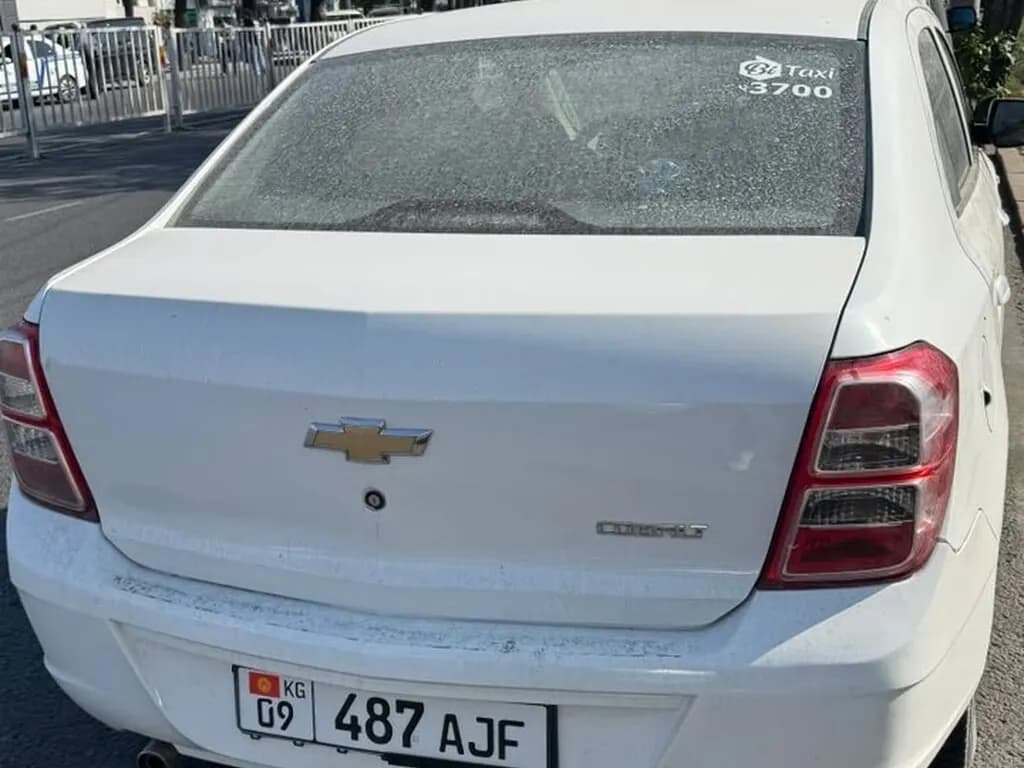 Chevrolet Cobalt, 2023, Unknown