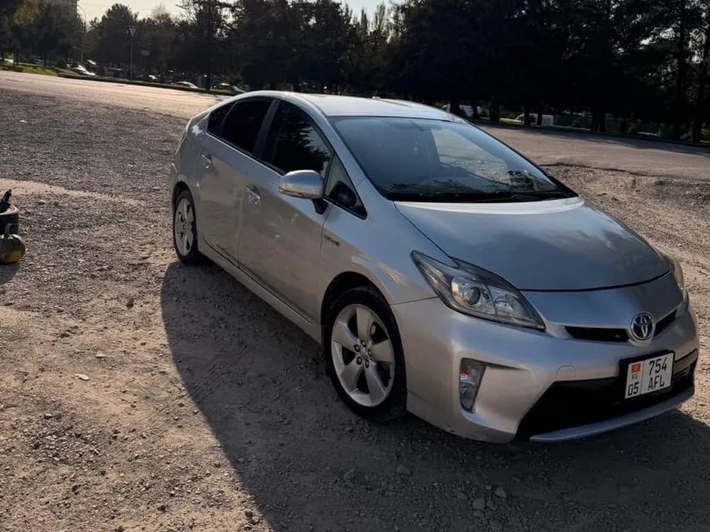 Toyota Prius, 2015, Бишкек