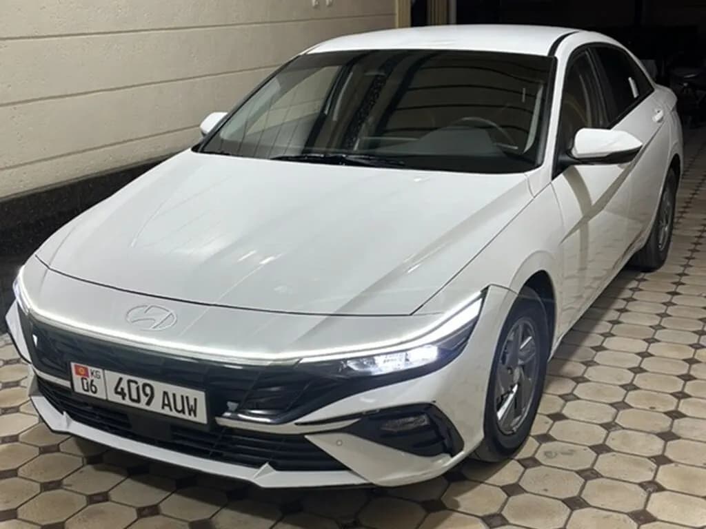Hyundai Elantra, 2025, Ош