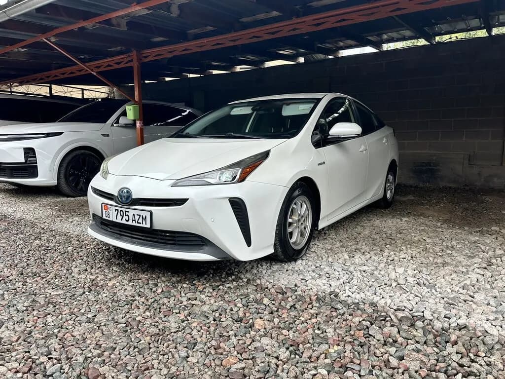 Toyota Prius, 2019, Unknown