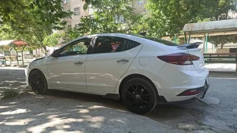 Hyundai Avante
