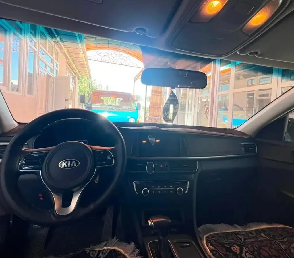 Kia Optima, 2017, Ош