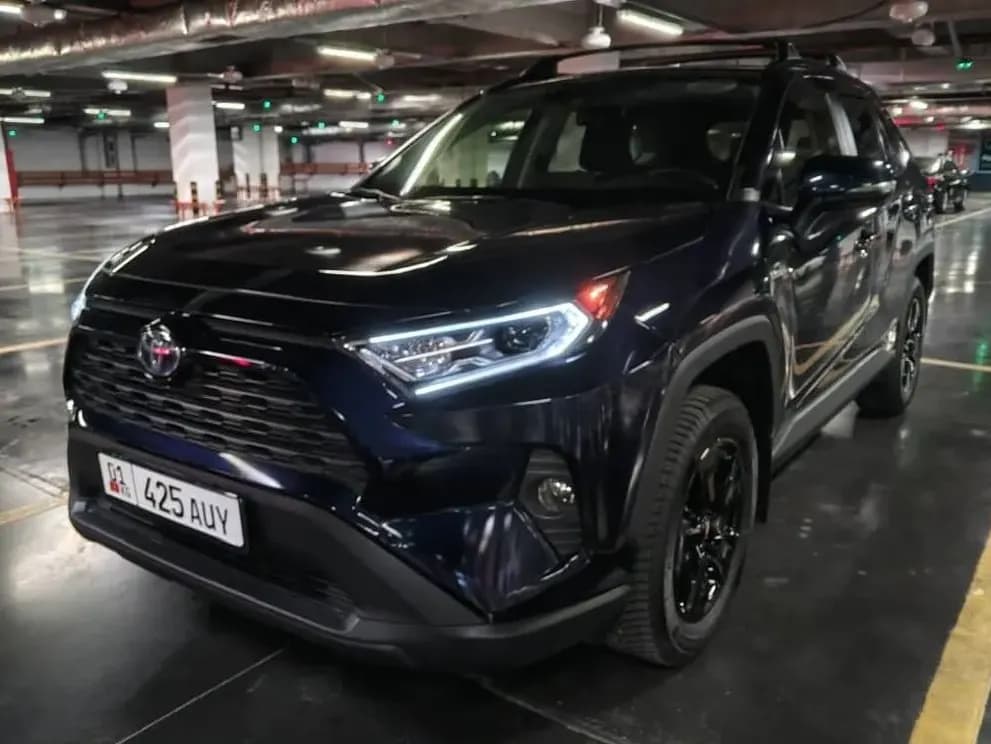 Toyota RAV4, 2019, Бишкек