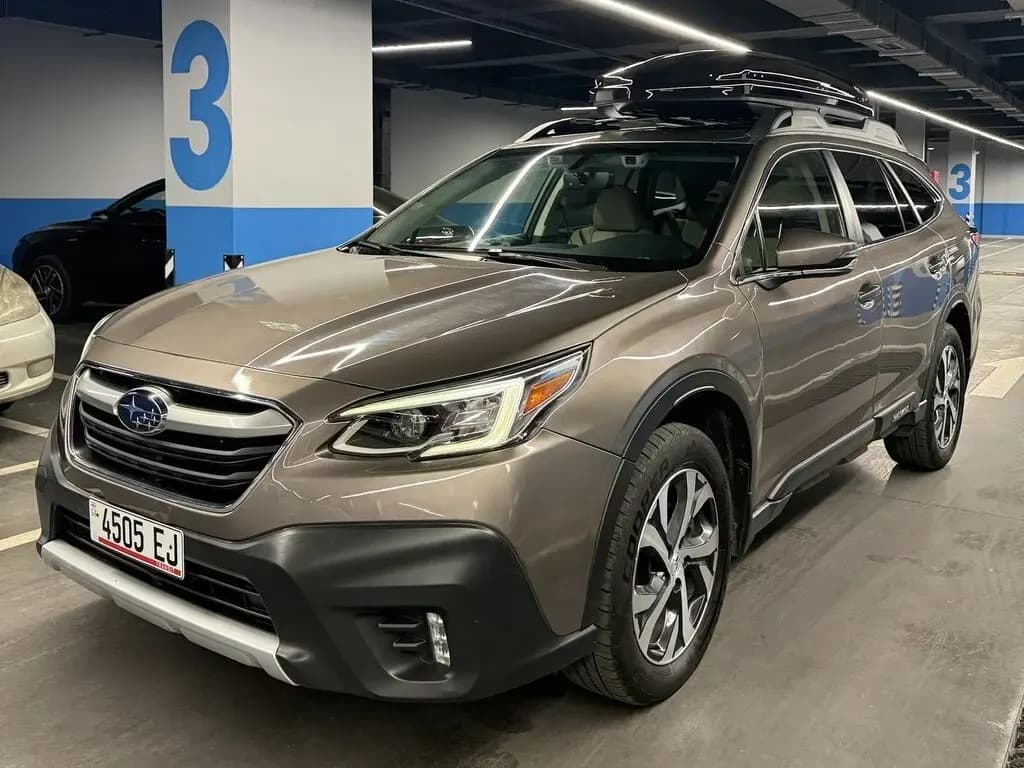 Subaru Outback, 2021, Unknown