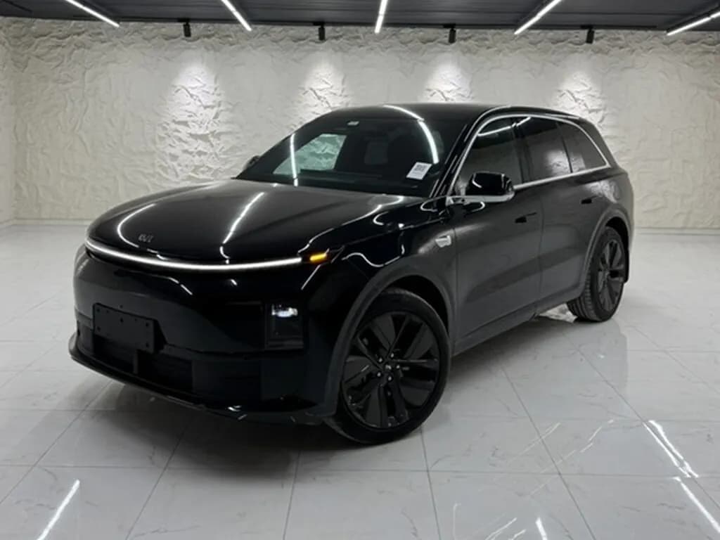 Li Auto (Lixiang) L6, 2025, Бишкек