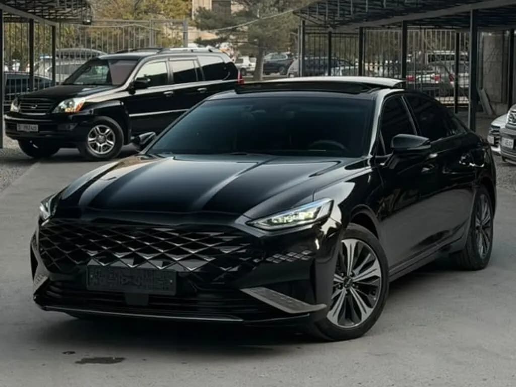 Kia K8, 2022