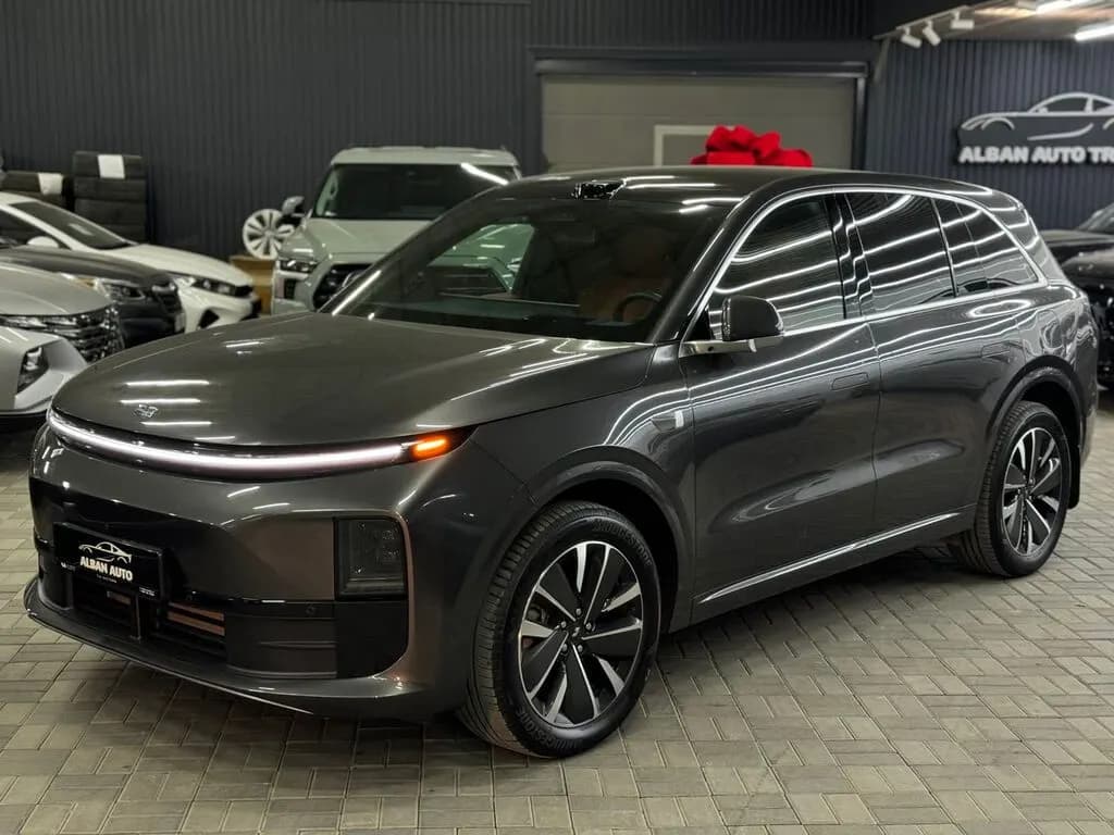 Li Auto (Lixiang) L6, 2025, Бишкек