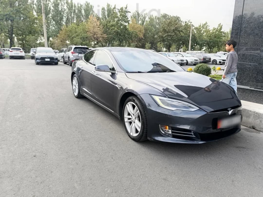 Tesla Model S, 2016, Бишкек