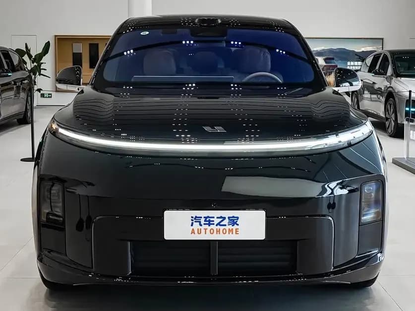Lixiang L8 Рестайлинг 1.5hyb AT 4WD, 2026, Китай