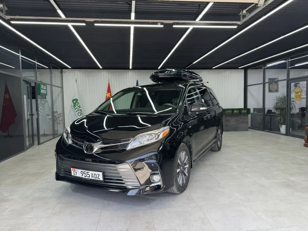 Toyota Sienna, 2019, Unknown