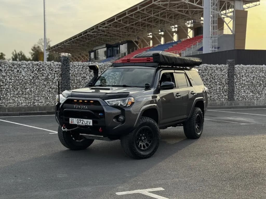 Toyota 4Runner, 2018, Unknown