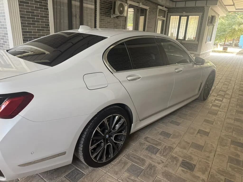 BMW 7 серии, 2021, Бишкек