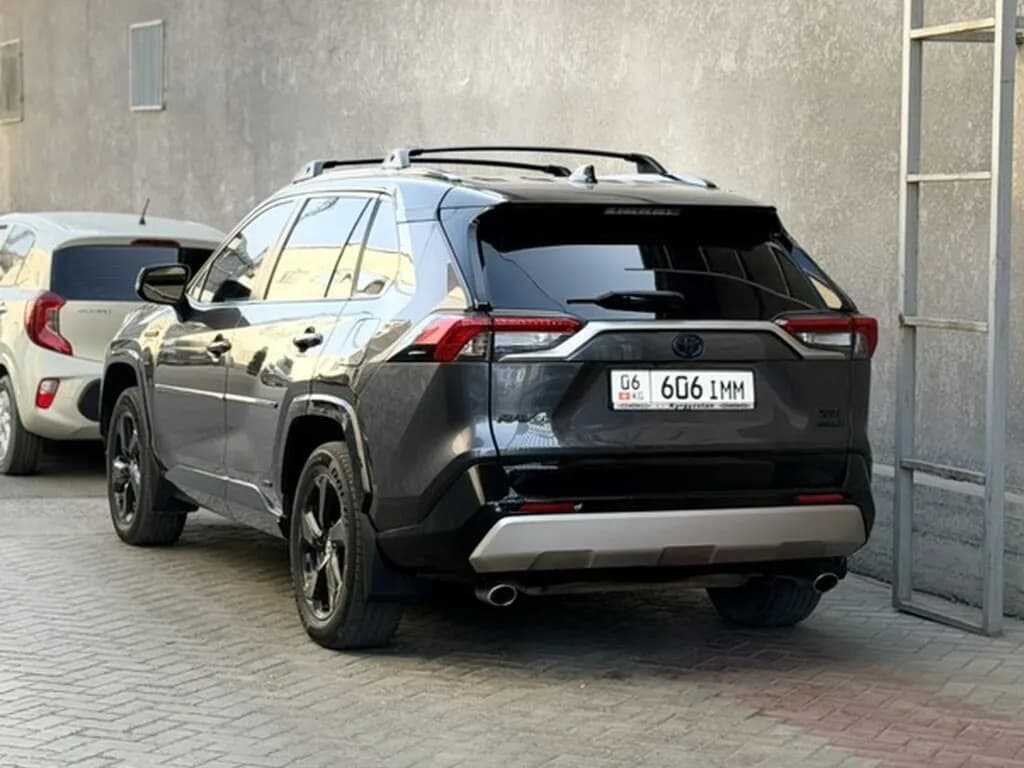 Toyota RAV4, 2020, Unknown